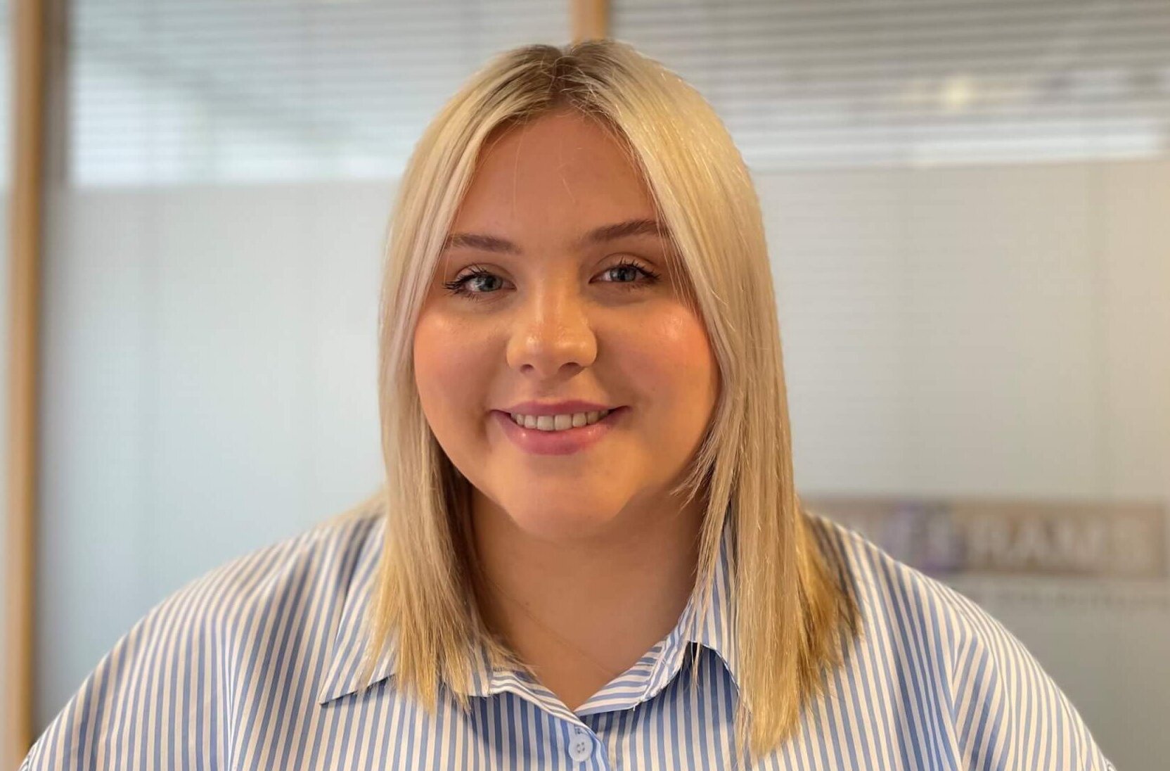 Ellie Robbins starts new Paralegal role at Mooneerams